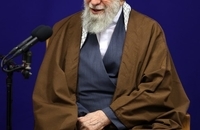 دیدار دست‌اندرکاران همایش بین‌المللی علامه میرزای نائینی با رهبری (8)