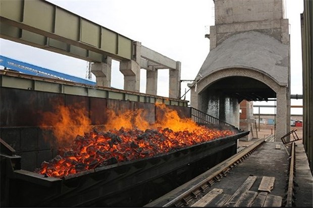 تخلیه ریلی مواد معدنی در کارخانه فولاد بوتیا کرمان آغاز شد