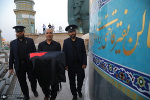 مراسم تعویض پرچم حرم حضرت معصومه (س) در شب اول ماه محرم‎‎