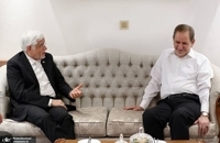 عارف به دیدار معاونین اول سابق و خانواده‌های آنان رفت (10)