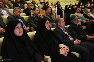 مراسم گرامیداشت خانواده معظم شهدا و ترویج فرهنگ ایثار و شهادت در خمین