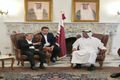 احمدی نژاد به سفارت قطر رفت + عکس