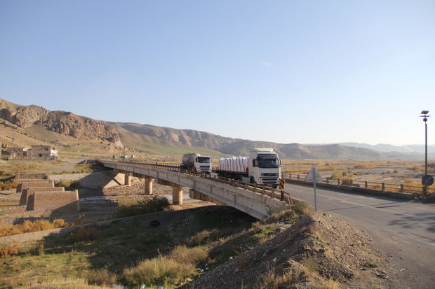 جابجایی ۱۸ میلیون تن بار توسط ناوگان جاده ای آذربایجان‌شرقی