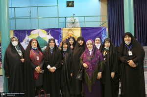 بازدید جمعی از امامان جمعه، روحانیون، علما، فضلا و مدرسین حوزه های علمیه اهل تسنن از جماران