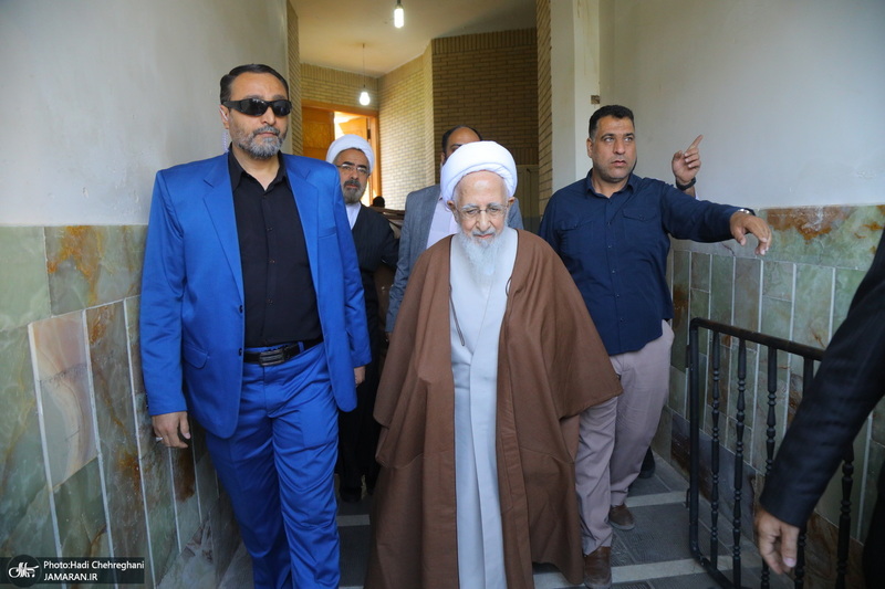 تشییع مرحوم آیت الله عباسعلی سلیمانی (ره) در حرم مظهر حضرت معصومه (س)