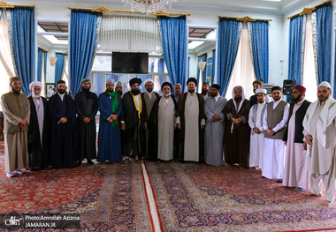 دیدار جمعی از علمای شیعه و سنی با سید حسن خمینی