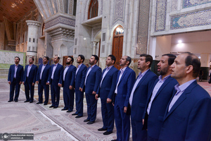 اجرای گروه همخوانی سیمرغ وزات دفاع در حرم مطهر امام خمینی (س)