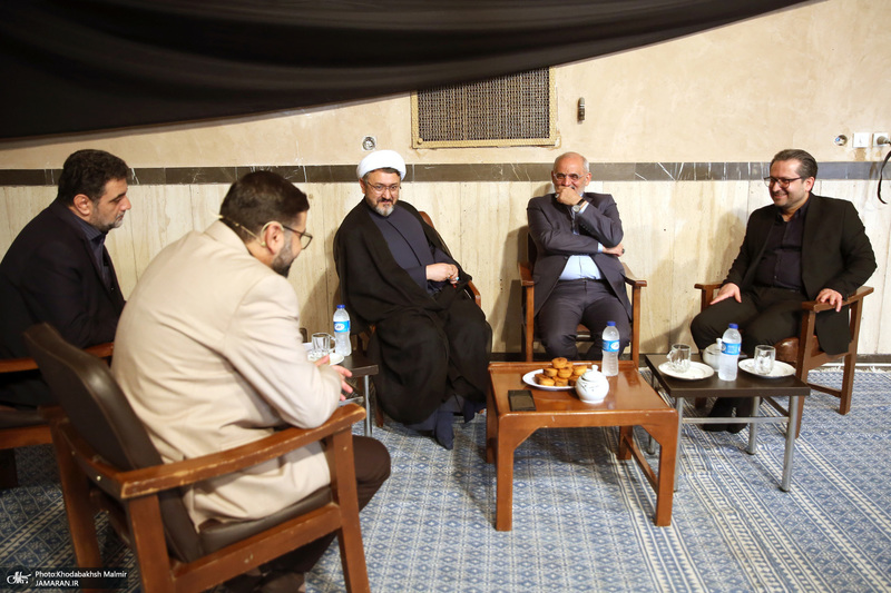 گفتگو حضور با حاجی میرزایی رئیس دفتر رئیس جمهور در حسینیه جماران