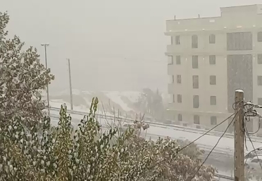 بارش شدید برف در سعادت آباد-بزرگراه یادگار امام