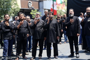 دسته عزای شهادت امام صادق(ع) با حضور آیت الله العظمی وحید خراسانی
