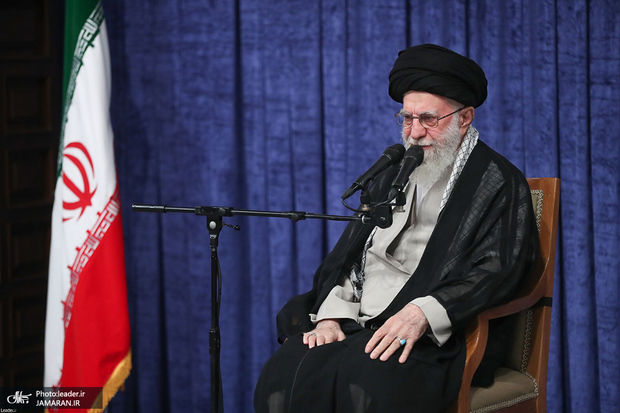 تذکر مهم رهبر معظم انقلاب در خصوص نظرات مختلف در مسائل گوناگون و ارائه فکر نو