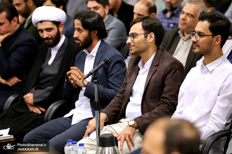 دیدار جمعی از شاعران و اهالی فرهنگ و ادب با رهبر معظم انقلاب