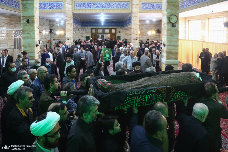 مراسم تشیع آیت الله نور الله شاه آبادی