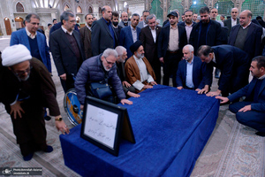 تجدید میثاق رئیس و مدیران ارشد بنیاد شهید و امور ایثارگران با آرمان‌های امام خمینی (س)