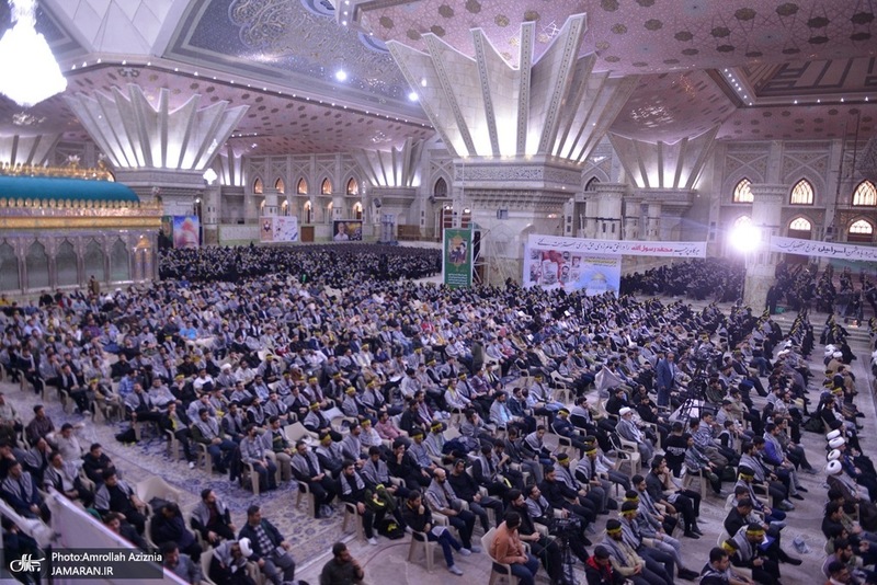 گردهمایی مسئولین بسیج دانشجویی و طلاب بسیجی در حرم امام با سخنرانی رئیس‌جمهور پزشکیان (25)