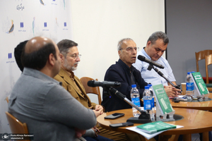 مراسم رونمایی کتاب مهندسی اجماع ؛ فهم پروپاگاندا در عصر رسانه های اجتماعی