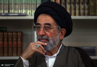 موسوی لاری: وفاق ملی تبدیل به پاشنه آشیل دولت شده!/ پزشکیان تابوی مذاکره با آمریکا را بشکند/ محدودیتهای خاتمی کمتر شده/ دولت به نیروهای اصیل اصلاحات میدان نمیدهد/ حکم احمدی نژاد را امضا نکردم