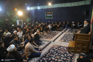 مراسم عزاداری دهه اول ماه صفر در بیت آیت الله شاه آبادی در قم‎