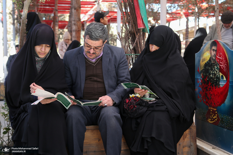 مهمانی لاله ها در قطعه شهدای بهشت زهرا