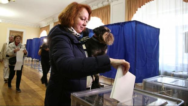 برگزاری انتخابات ریاست جمهوری اوکراین+تصاویر