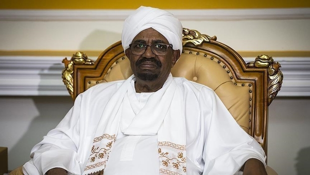 البشیر رئیس جمهور مخلوع و محبوس سودان دست به اعتصاب غذا زد/ تقابل معترضان با شورای نظامی انتقالی
