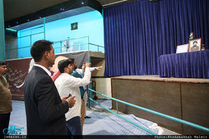 بازدید جمعی از خبرنگاران کشور هند از بیت امام خمینی (س) در جماران