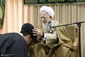 عمامه گذاری طلاب توسط مراجع عظام تقلید در روز میلاد امام علی (ع)‎