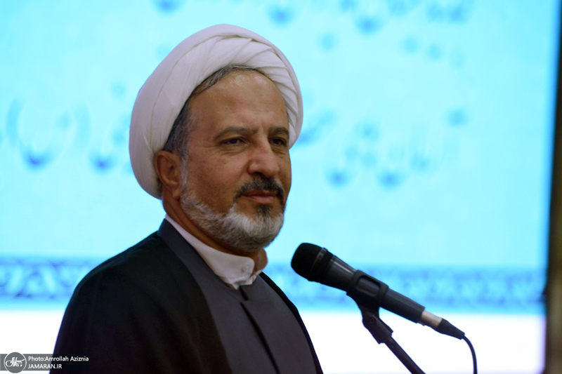 تجدید میثاق سرپرست و کارکنان موسسه تنظیم و نشر آثار امام خمینی(س) با آرمان های بنیانگذار جمهوری اسلامی