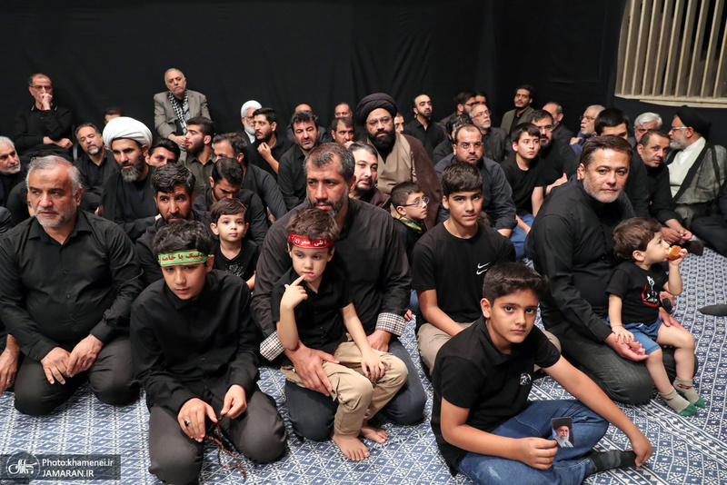 آخرین شب مراسم عزاداری حضرت اباعبدالله الحسین (ع) در حسینیه امام خمینی
