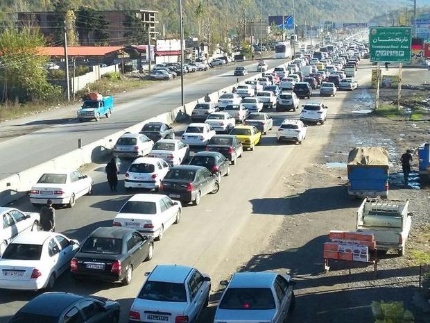 ترافیک سنگین در مسیر برگشت جاده های مازندران به تهران