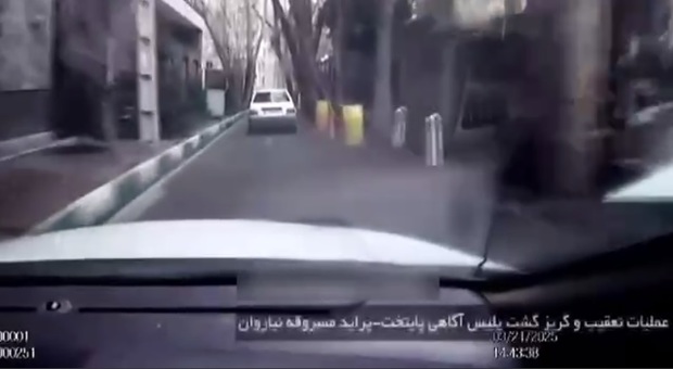 اولین تعقیب و گریز سال ۱۴۰۴ پلیس آگاهی در منطقه نیاوران + فیلم