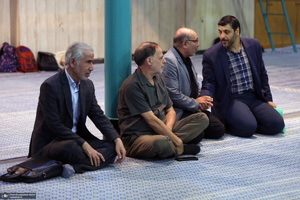 عصر شعر و محفل ادبی ( طبیب جان ) در حسینیه جماران