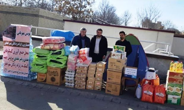 کمک ۳۲۰ میلیون ریالی کارکنان دانشکده پزشکی خوی به زلزله‌زدگان قطور