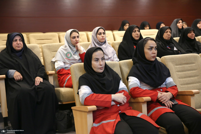 دیدار رییس و امدادگران جمعیت هلال احمر با سید حسن خمینی