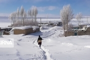 ۷ روستای مهاباد پس از گذشت ۴ روز همچنان در محاصره برف