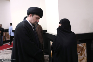 مراسم تشییع و تدفین همسر آیت الله موسوی بجنوردی (ره) در حرم امام خمینی (س)-3