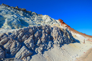 کوه سفید برفی هرمز