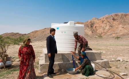 220 مخزن آب شرب و بهداشتی در مناطق عشایری دشتی بوشهر نصب شد