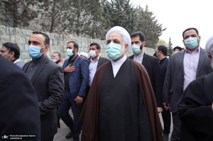 مراسم تشییع پیکر آیت الله ری شهری (ره) از حسینیه کوثر (س)