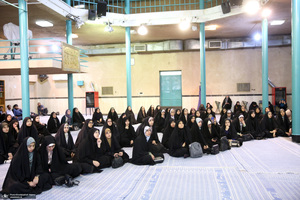 بازدید جمعی از دانشجویان دانشگاه فرهنگیان اراک از بیت امام خمینی (س) در جماران