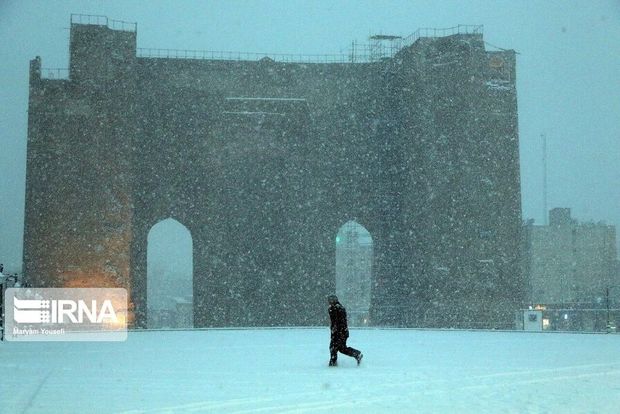 کاهش ۱۱ درجه ای دمای هوا در تبریز