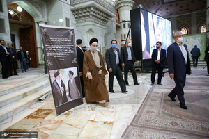 مراسم چهلمین روز ارتحال سید محمود دعایی در حرم مطهر امام خمینی