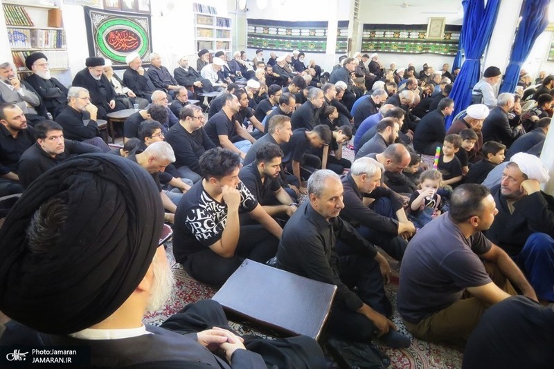مراسم عزاداری ظهر عاشورا در دفتر آیت‌الله العظمی صانعی(ره)