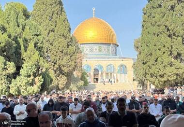 حضور هزاران فلسطینی در نماز جمعه مسجدالاقصی + عکس ها
