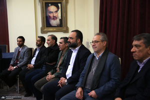 دیدار ئیس بنیاد شهید و جمعی از معانین با سید حسن خمینی