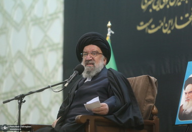 احمد خاتمی: قوه قضاییه با شایعه افکنان در ماجرای مسمومیت‌ دانش‌آموزان برخورد قاطع کند/ نظام اسلامی در پی ایجاد شادی مناسب برای مردم است؛  ما با نوروز مخالف نبوده و نخواهیم بود؛ منتها با نوروز اسلامی/ چهارشنبه سوری از اقدامات نابخردانه است