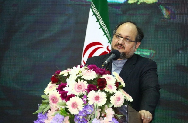 وزیر صنعت، معدن و تجارت: تحریم ها علت تاخیر اجرای پروژه نفلین سینت سراب است