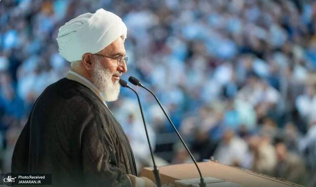 حاج علی اکبری، امام جمعه موقت تهران: ملت ایران با نامه و میانجی‌گری آمریکا غافلگیر نمی‌شود/ بازنگری در دکترین هسته‌ای به مطالبه ملی تبدیل شده است/ عفت و حیا رکن حیاتی سعادت اجتماعی است/ تهاجم فرهنگی برای ترویج بی‌عفتی در جامعه برنامه‌ریزی شده است