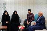 دیدار قالیباف با خانواده سه تن از شهدای پرواز اردیبهشت (7)