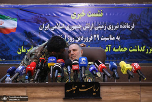 نشست خبری فرمانده نیروی زمینی ارتش